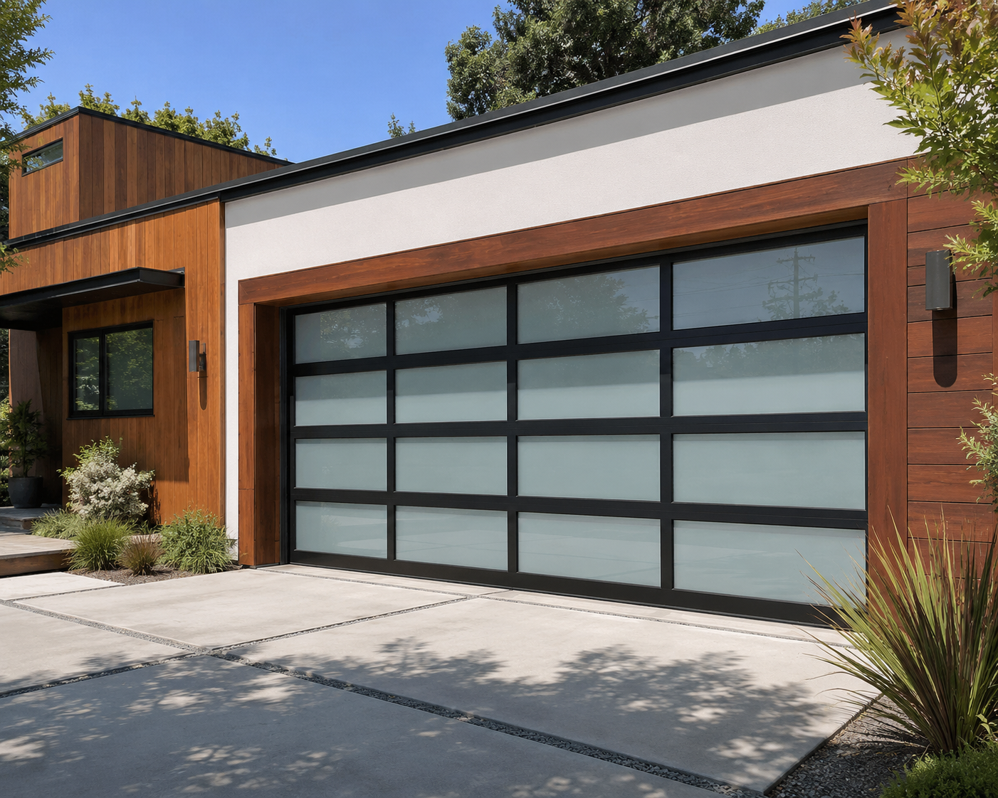 Full view glass garage door on a contemporary home in Downtown Napa